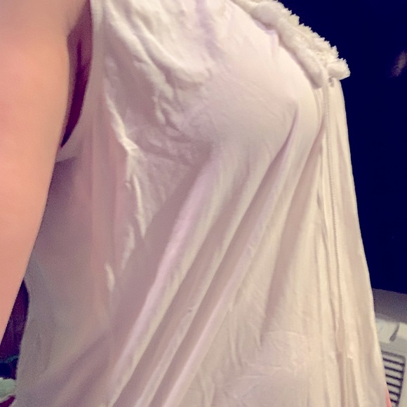 2/$20 Max Studio Women’s White Lace-Up Front Sleeveless Tunic Top - Picture 8 of 8